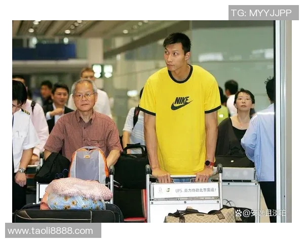 足球场上找易建联的球星们他们与篮球巨星的另类邂逅与挑战