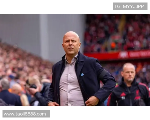 足球明星背后的支持者是谁 父亲的角色与背后故事揭秘